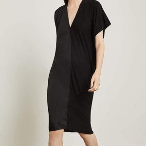 BCBGMAXAZRIA Two tones sloutchy soft crossbody